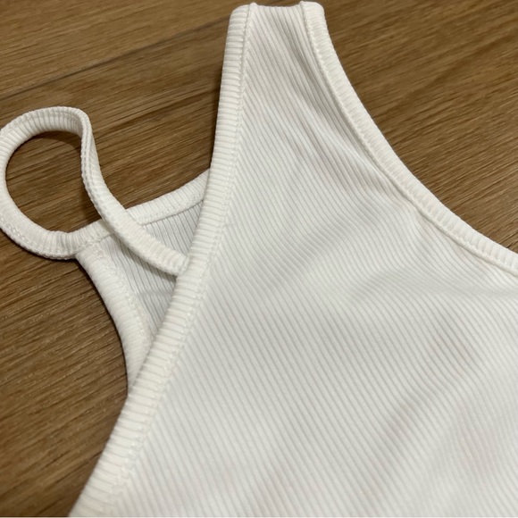 Solid Knitted Casual O-neck Irregular Sleeveless Skinny Crop Size S - Picture 3 of 3